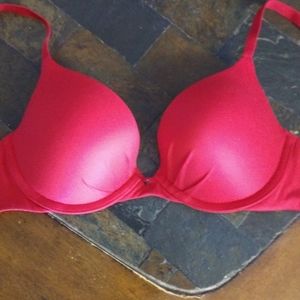 NWT Victoria's Secret Fabulous Plunge Push-up Bra